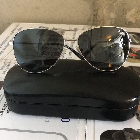 Coach aviator sunglasses - Picture 5 of 8